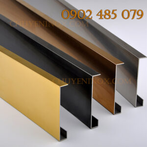 nep len chan tuong inox 304