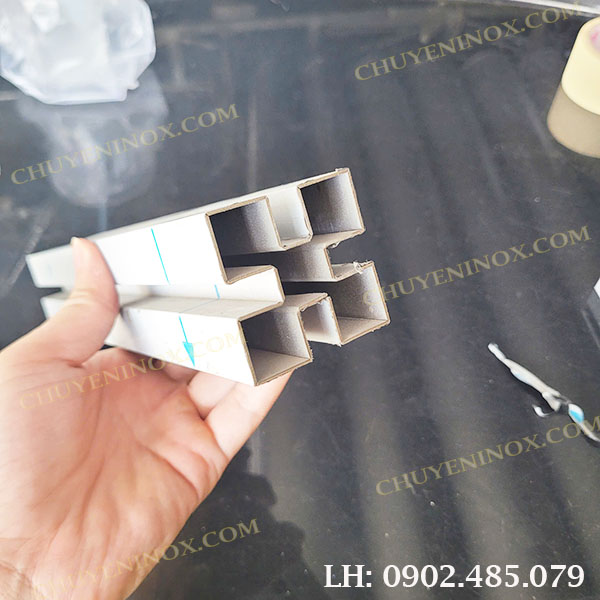 Đố kính inox